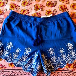NWT Loft Embroidered Shorts | med.